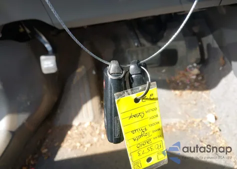 2010 Toyota Prius Iii from USA, damaged, VIN JTDKN3DU1A5203573